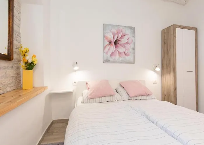 Studio Apartment Sisi